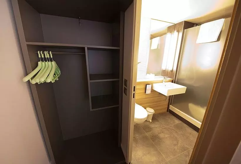 호텔 Campanile Clermont Ferrand ~ Aubière