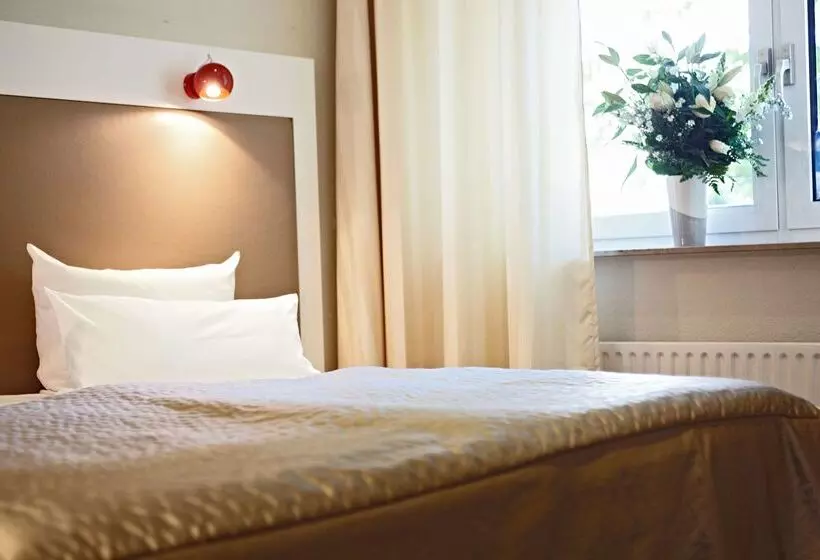 酒店 Domicil Hamburg By Golden Tulip