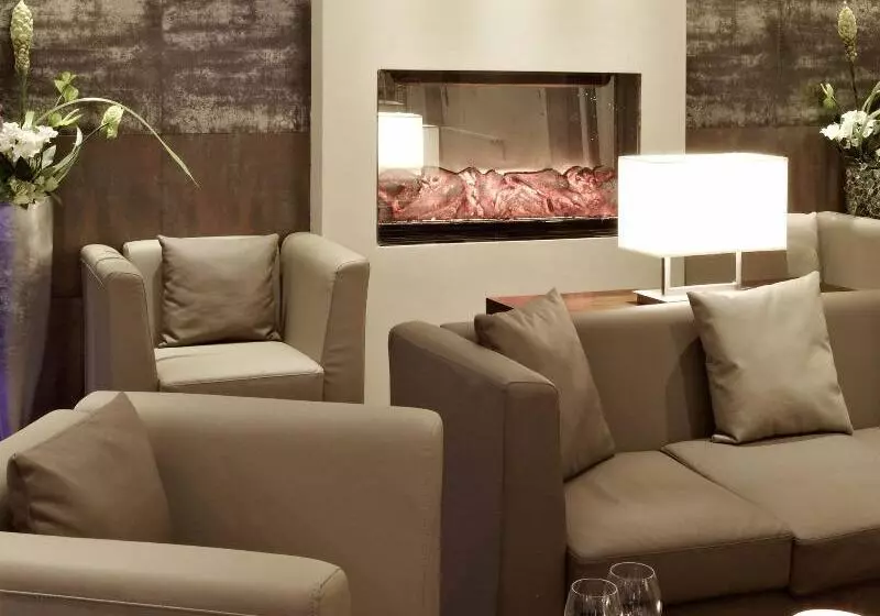 酒店 Domicil Hamburg By Golden Tulip