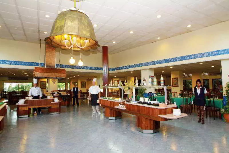 Gran Caribe Sun Beach