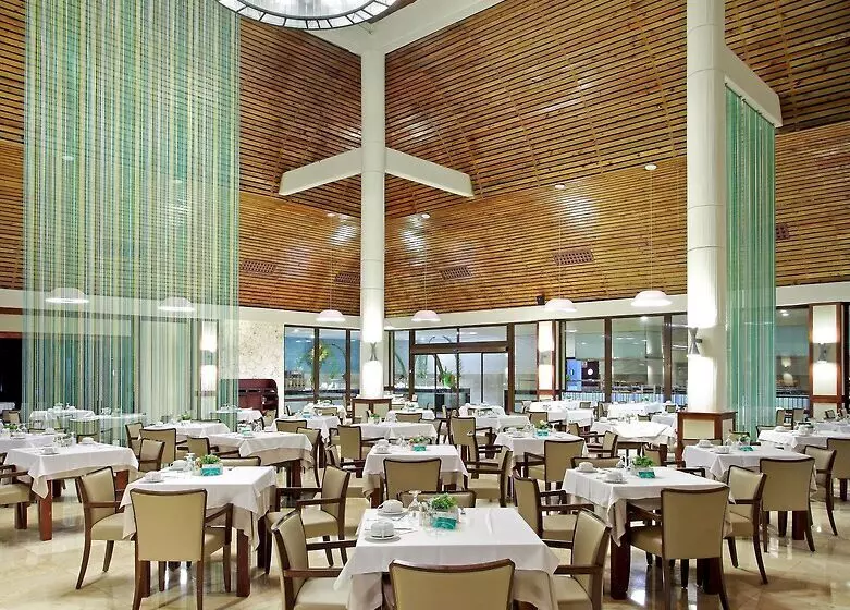 Grand Palladium Palace Resort Spa & Casino - All Inclusive