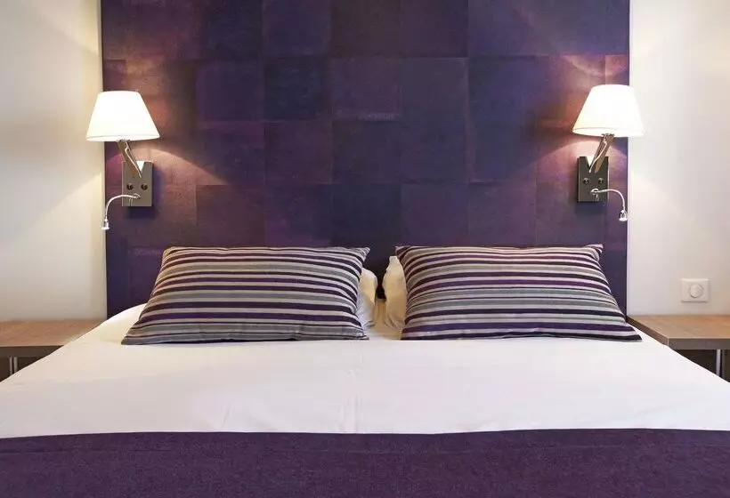 ホテル Kyriad Valence Nord Bourg Les Valence