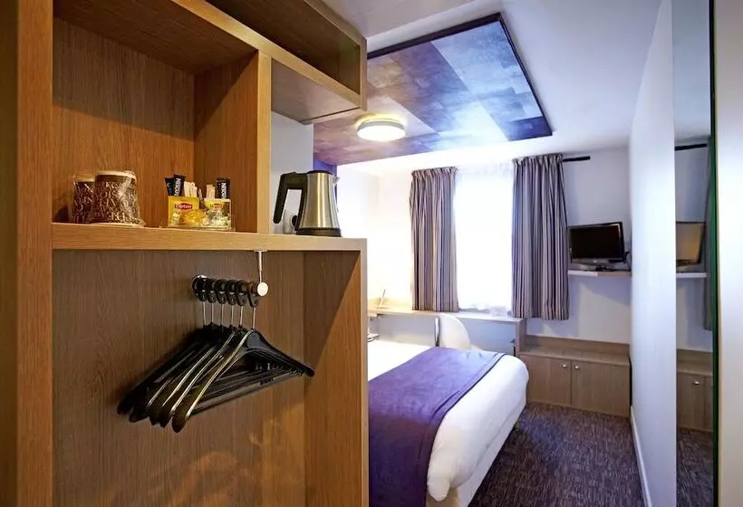 ホテル Kyriad Valence Nord Bourg Les Valence