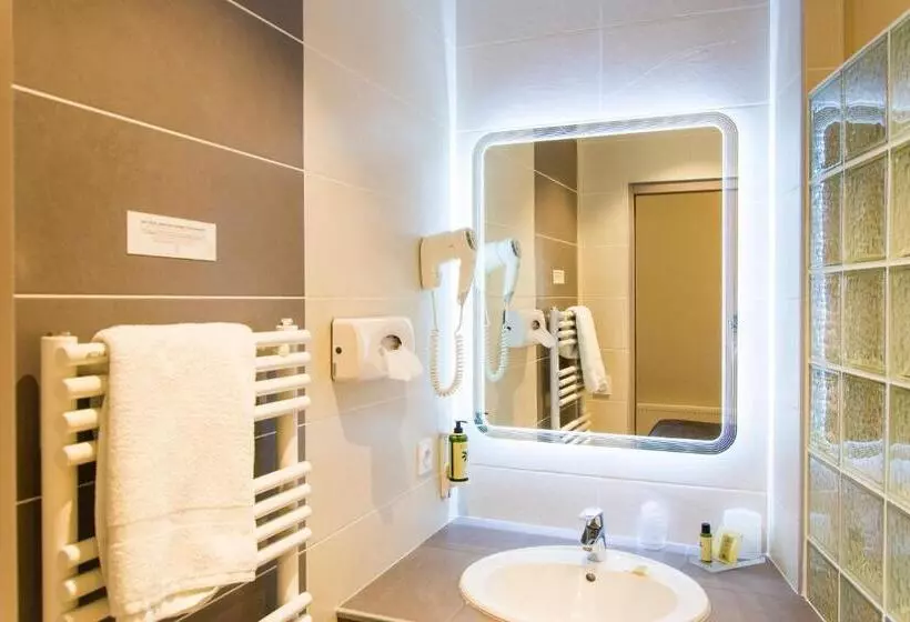 호텔 Logis Le Vernay