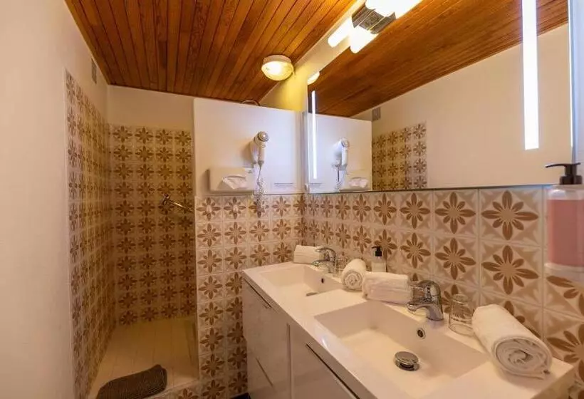 호텔 Logis Le Vernay