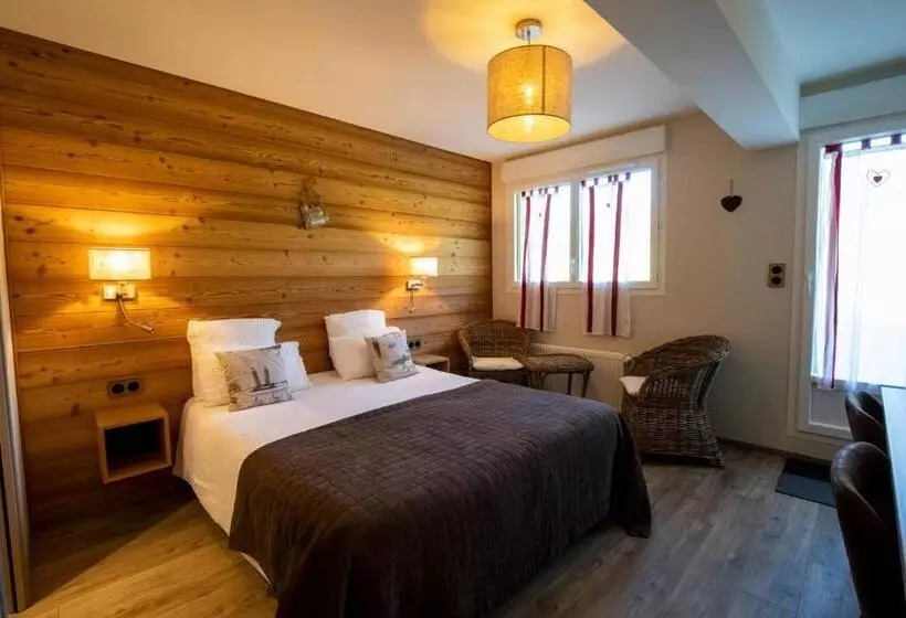 호텔 Logis Le Vernay