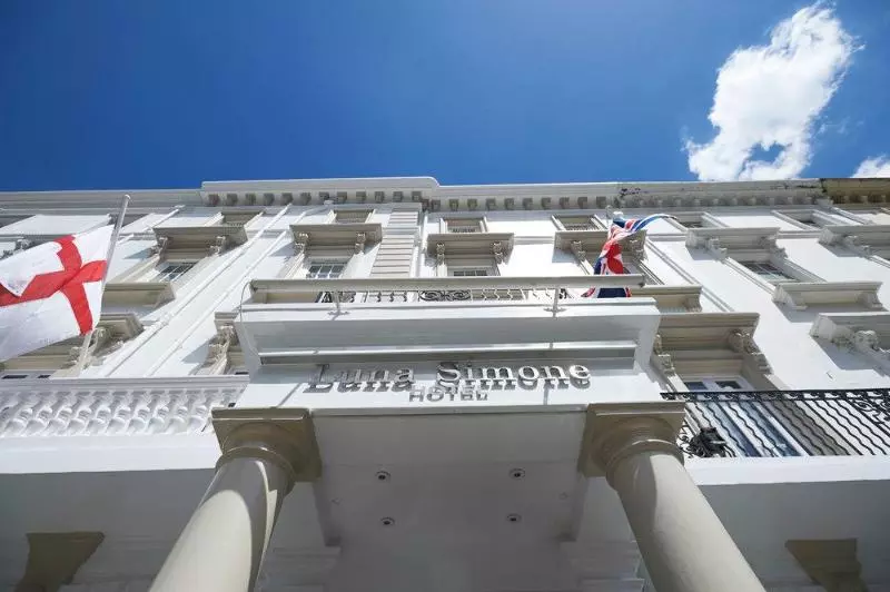ホテル Luna And Simone