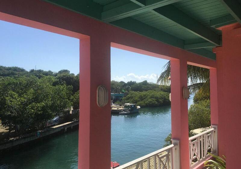 هتل Mamacitas Guest House