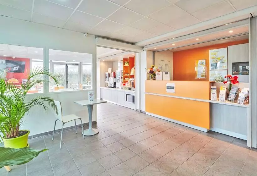 Hotel Premiere Classe Avignon Parc Des Expositions