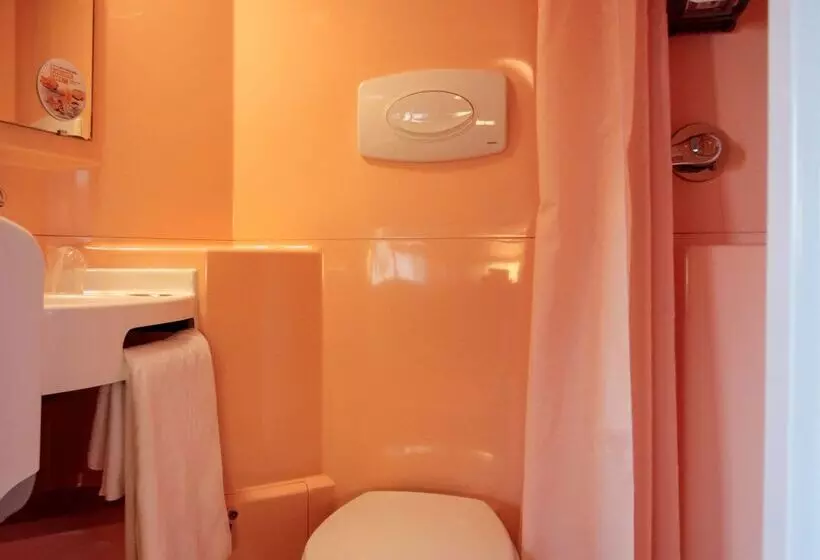 Отель Premiere Classe Bordeaux Sud  Pessac Bersol