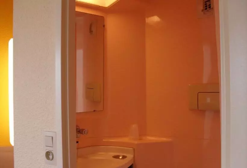 호텔 Premiere Classe Liege / Luik