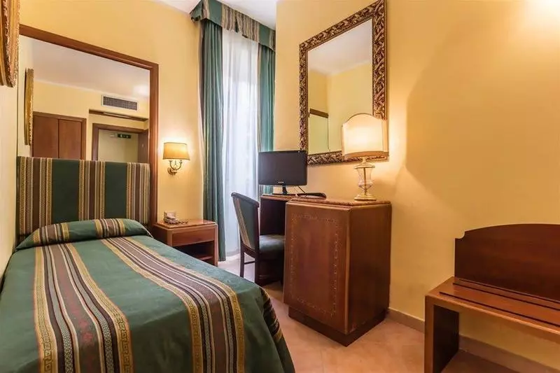 Raeli Hotel Noto