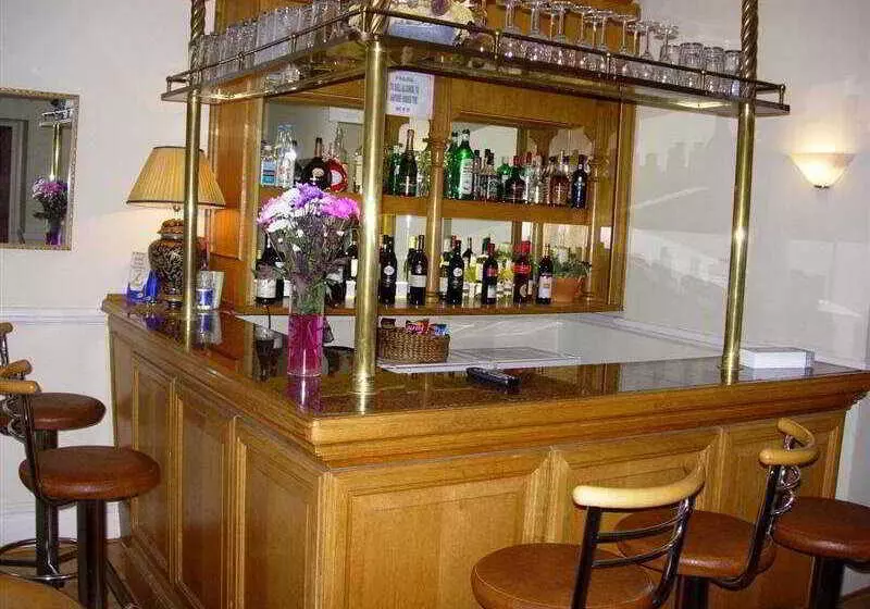 ホテル The Gresham