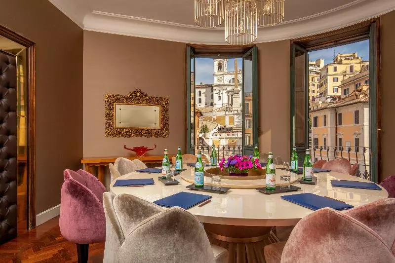 Hotel The Inn At The Spanish Steps