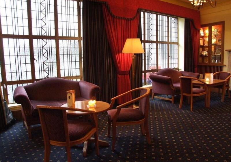 Отель The Lucan Spa