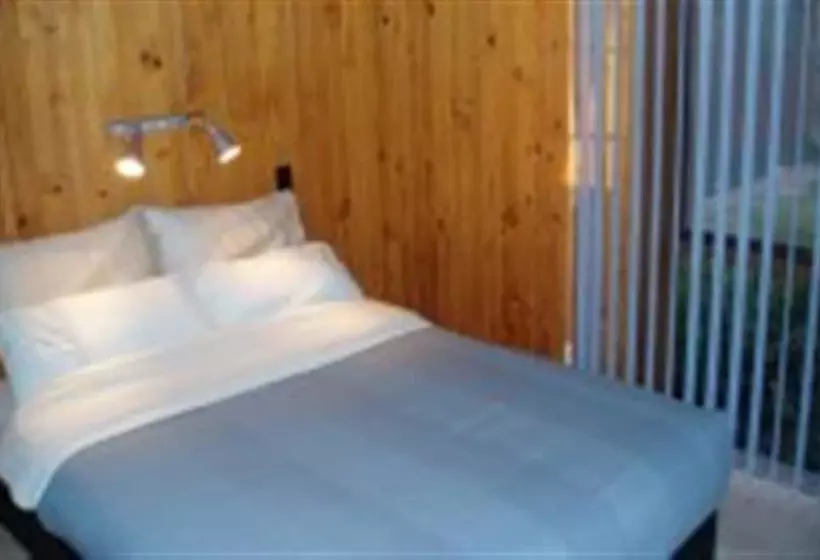 Asses Ears Wilderness Lodge