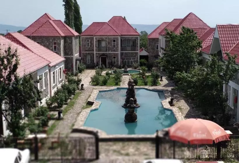 هتل F Garden  Sheki