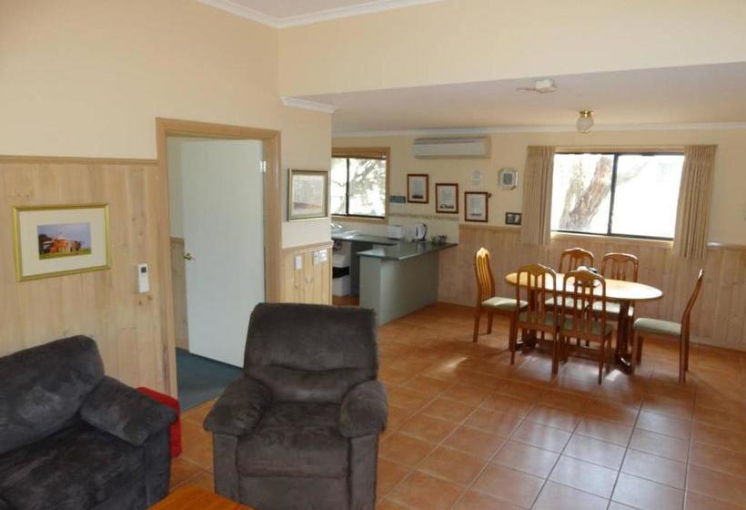 בית מלון כפרי Ripples N Tonic Farmstay