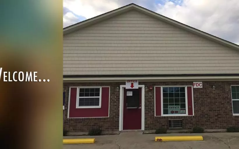 Motelli Leesville Lodge