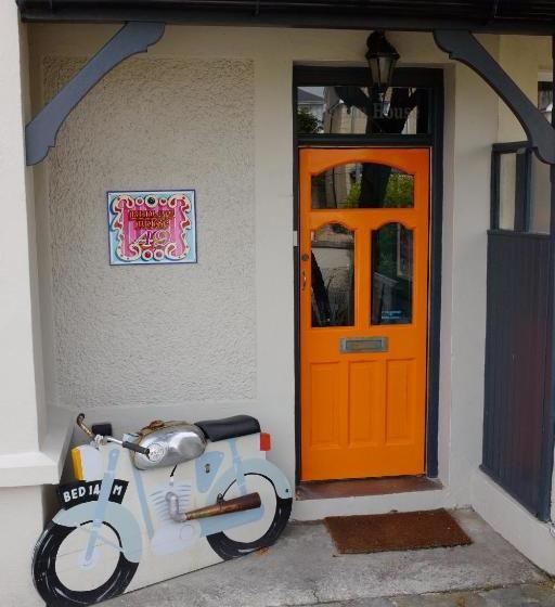 پانسیون Bedlam House