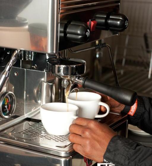 膳宿费 Cliff Lodge