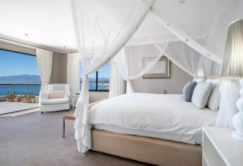 Majatalo Cliff Lodge