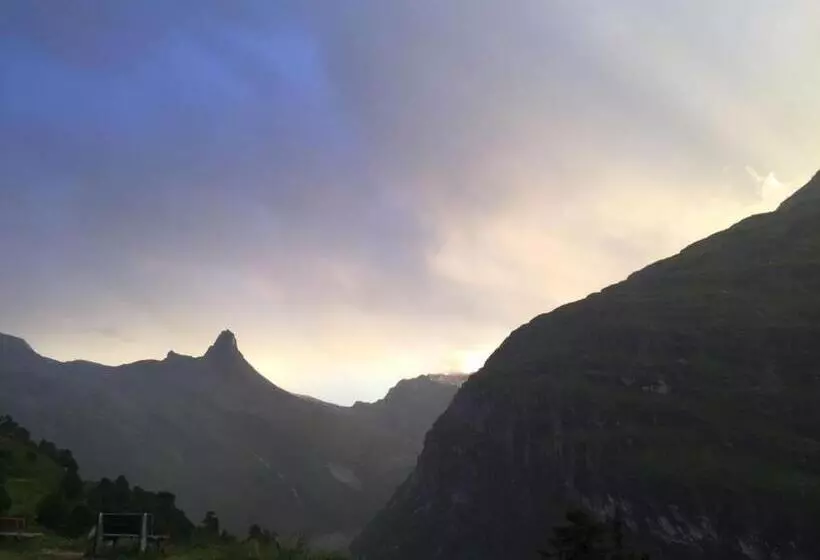 ペンション Gasthaus Edelweiss