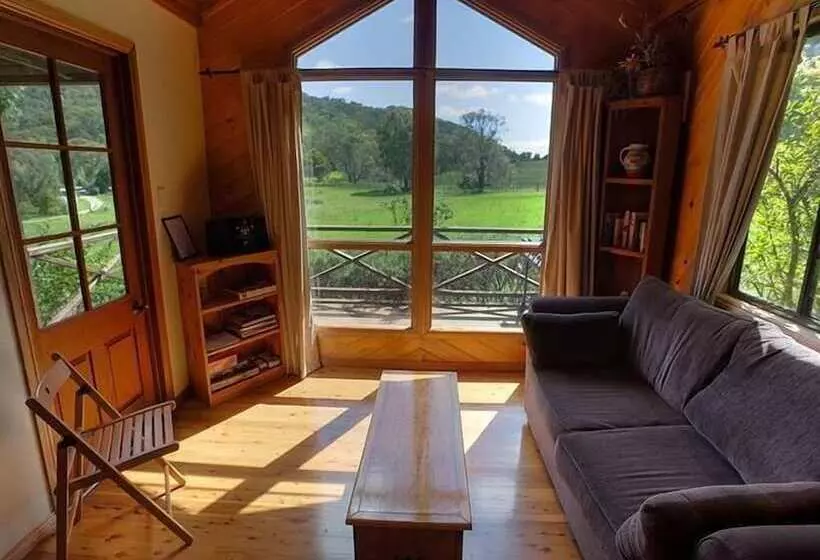 Wisteria Cottage And Cabins