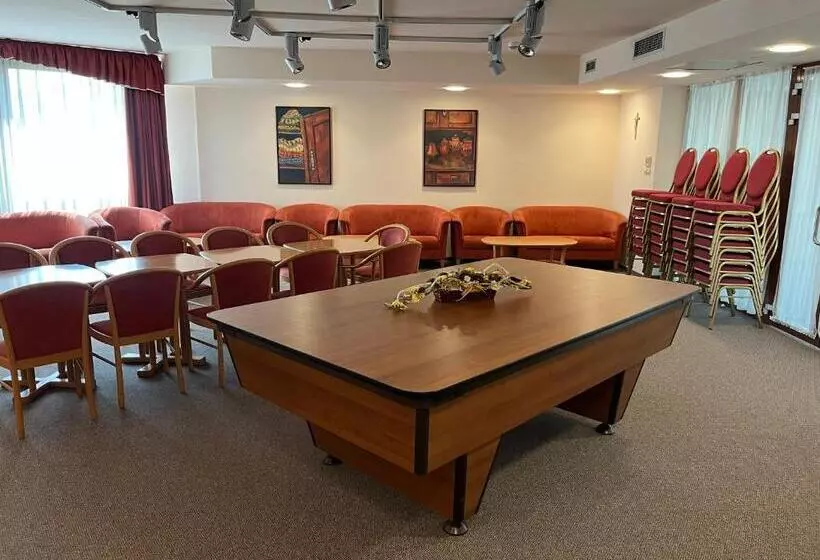 Hotelli Estella Superior