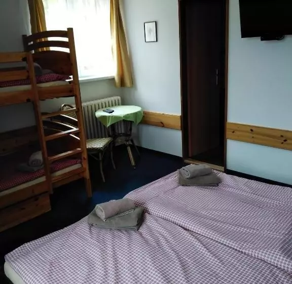 Majatalo Penzion Iris Krkonoše