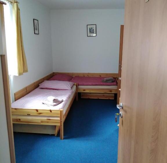 ペンション Penzion Iris Krkonoše