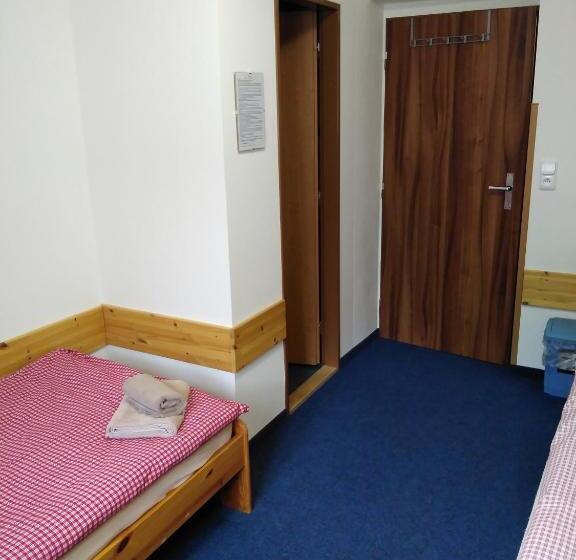 ペンション Penzion Iris Krkonoše