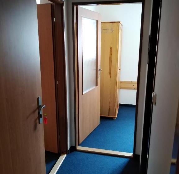 ペンション Penzion Iris Krkonoše