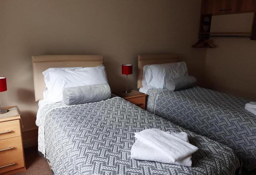 Bed and Breakfast Old Tredegar Arms