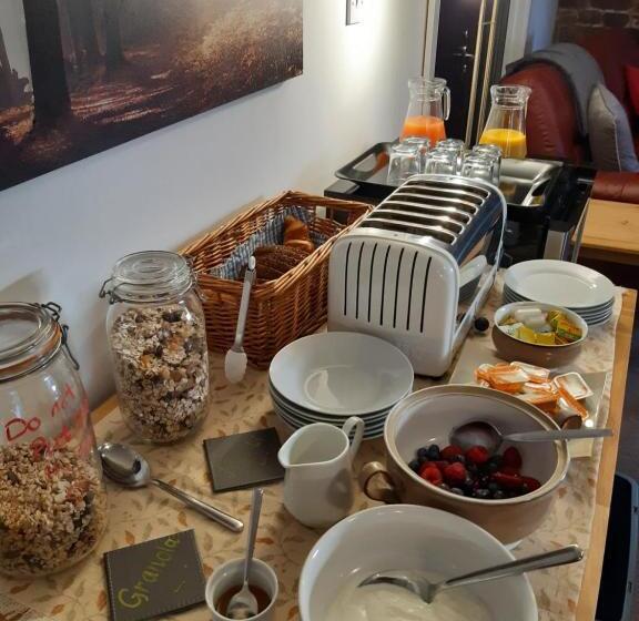 Bed and Breakfast Old Tredegar Arms