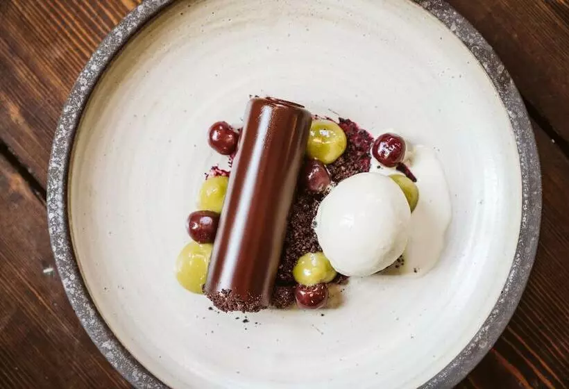 Aamiaismajoitus (B&B) The Horse And Groom