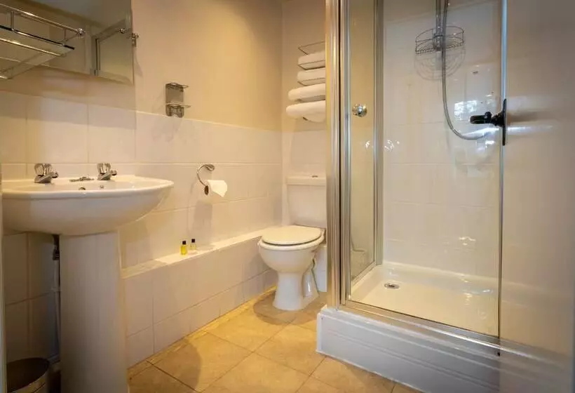 簡易ホテル The Collyweston Slater