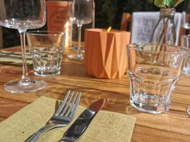 簡易ホテル The Cross Keys