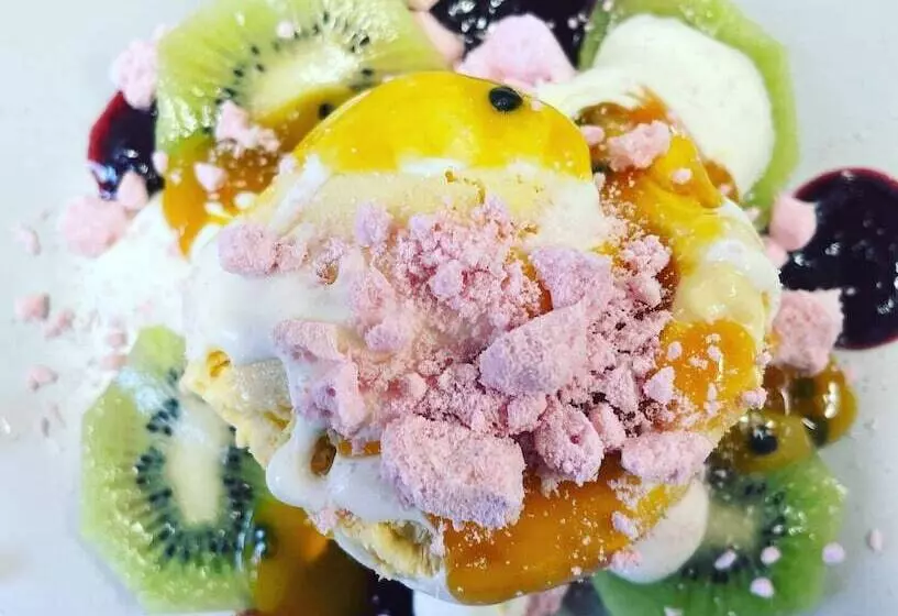 簡易ホテル The Cross Keys