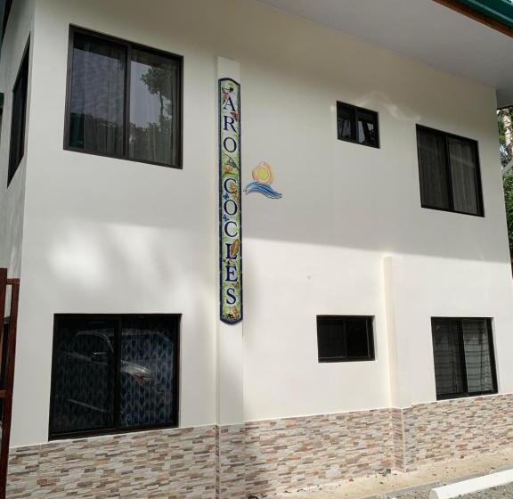 پانسیون Arococles