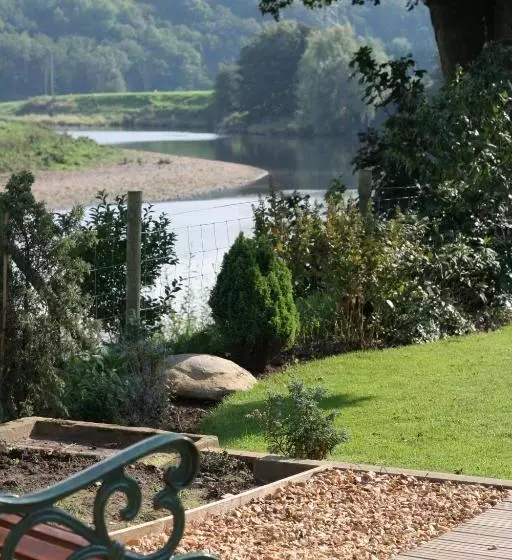 Majatalo Riverside Barn Guest House