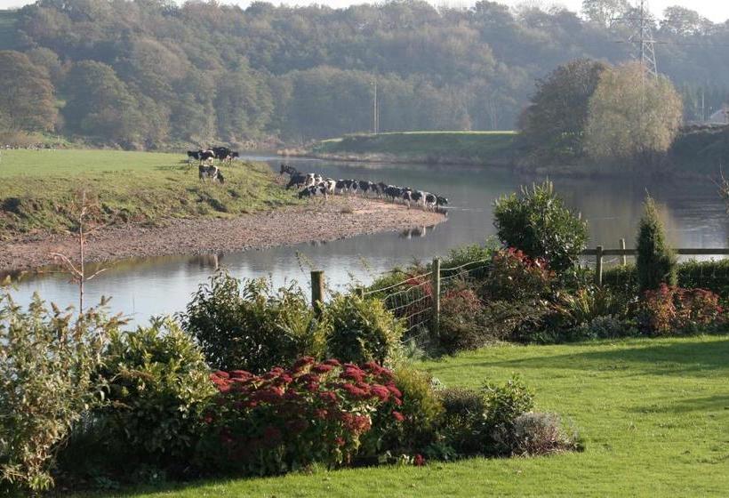 ペンション Riverside Barn Guest House