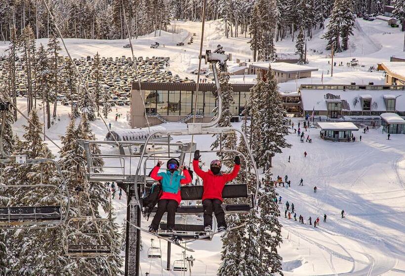 הוסטל Cooper Spur Mountain Resort