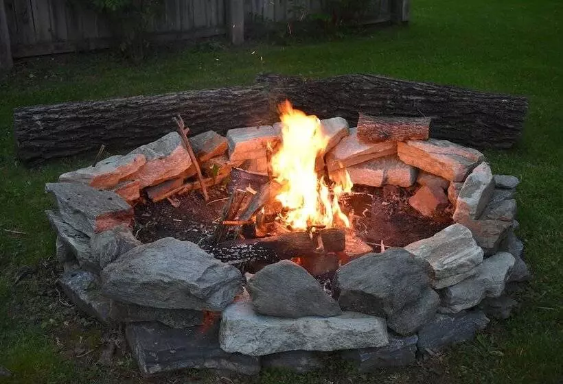 Aamiaismajoitus (B&B) Apple Bin Inn