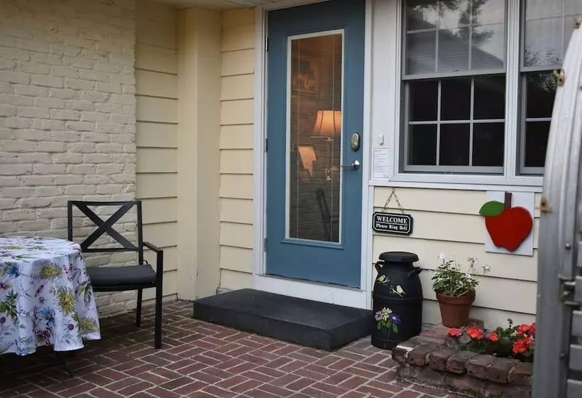 Aamiaismajoitus (B&B) Apple Bin Inn