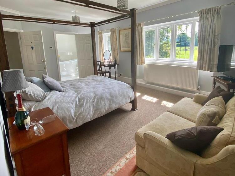 Bed and Breakfast Chadwell Hill Farm