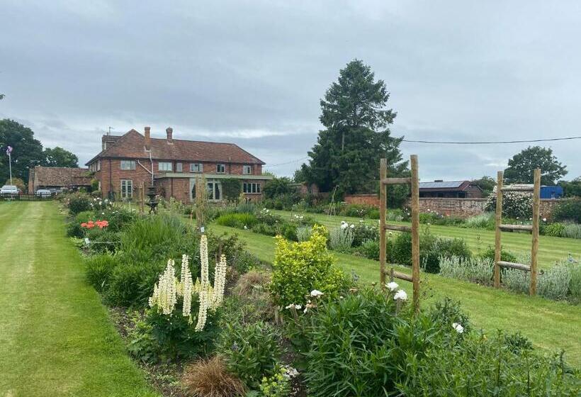 Bed and Breakfast Chadwell Hill Farm