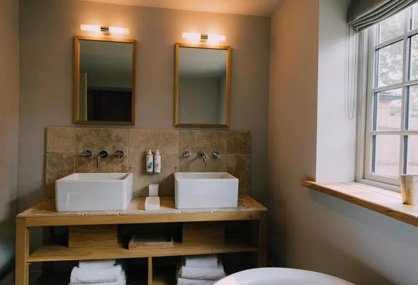 Aamiaismajoitus (B&B) The Pointer