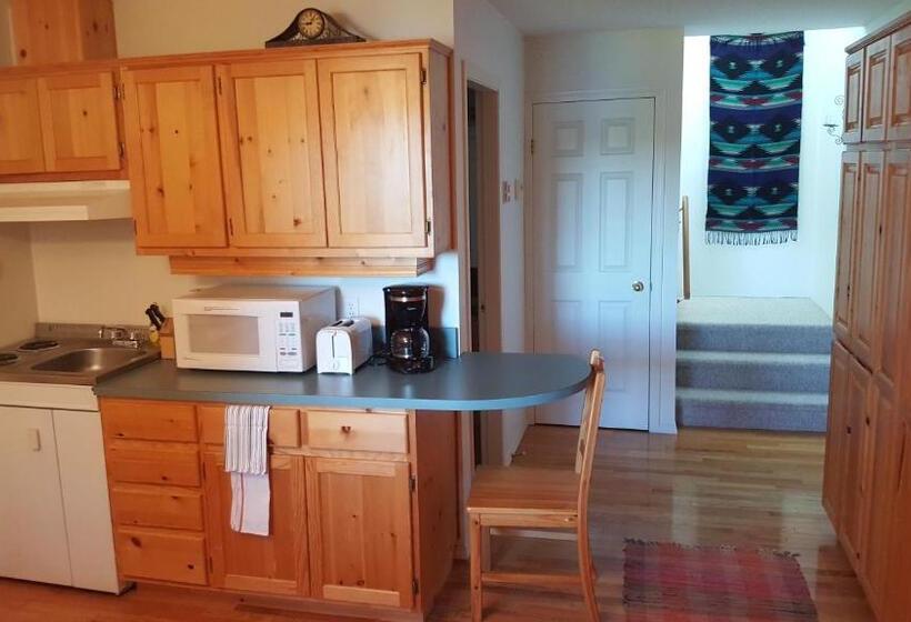 Bed & Breakfast Wettstone Guest Ranch