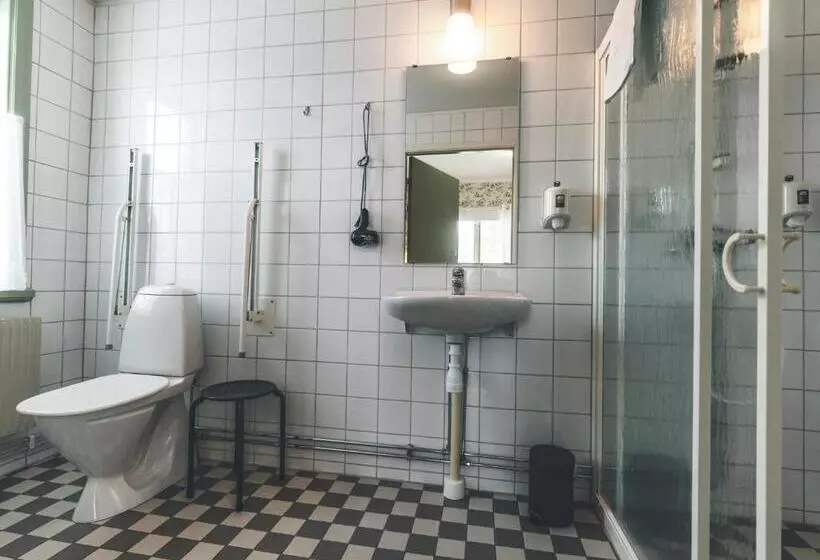 簡易ホテル Wångens Wärdshus